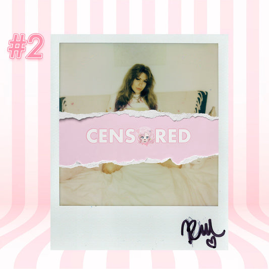 Rosita Martin — Illuminated Curves Set Polaroid #02